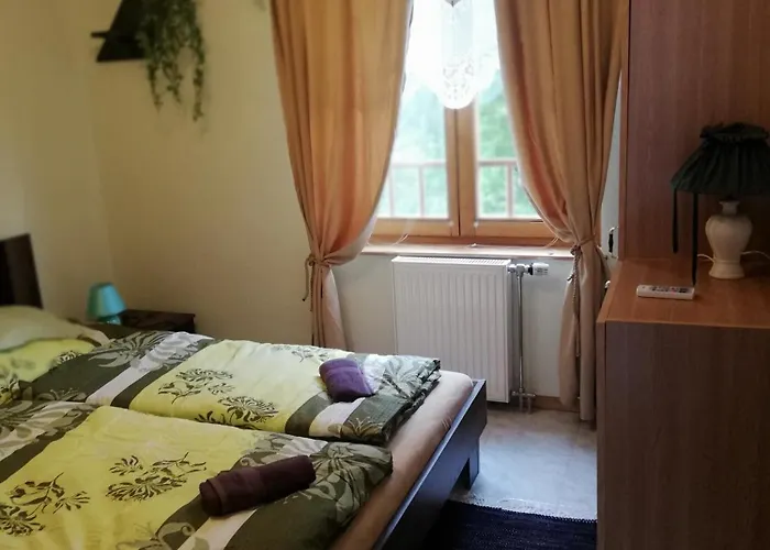 Nyaraló Sárga önálló *